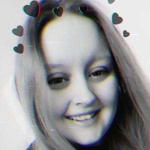 Meet your Posher, Lydia